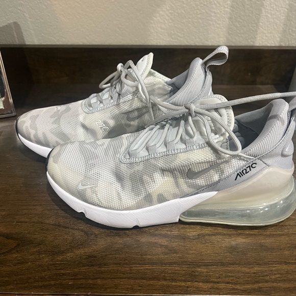 Nike - Picture 1 of 2